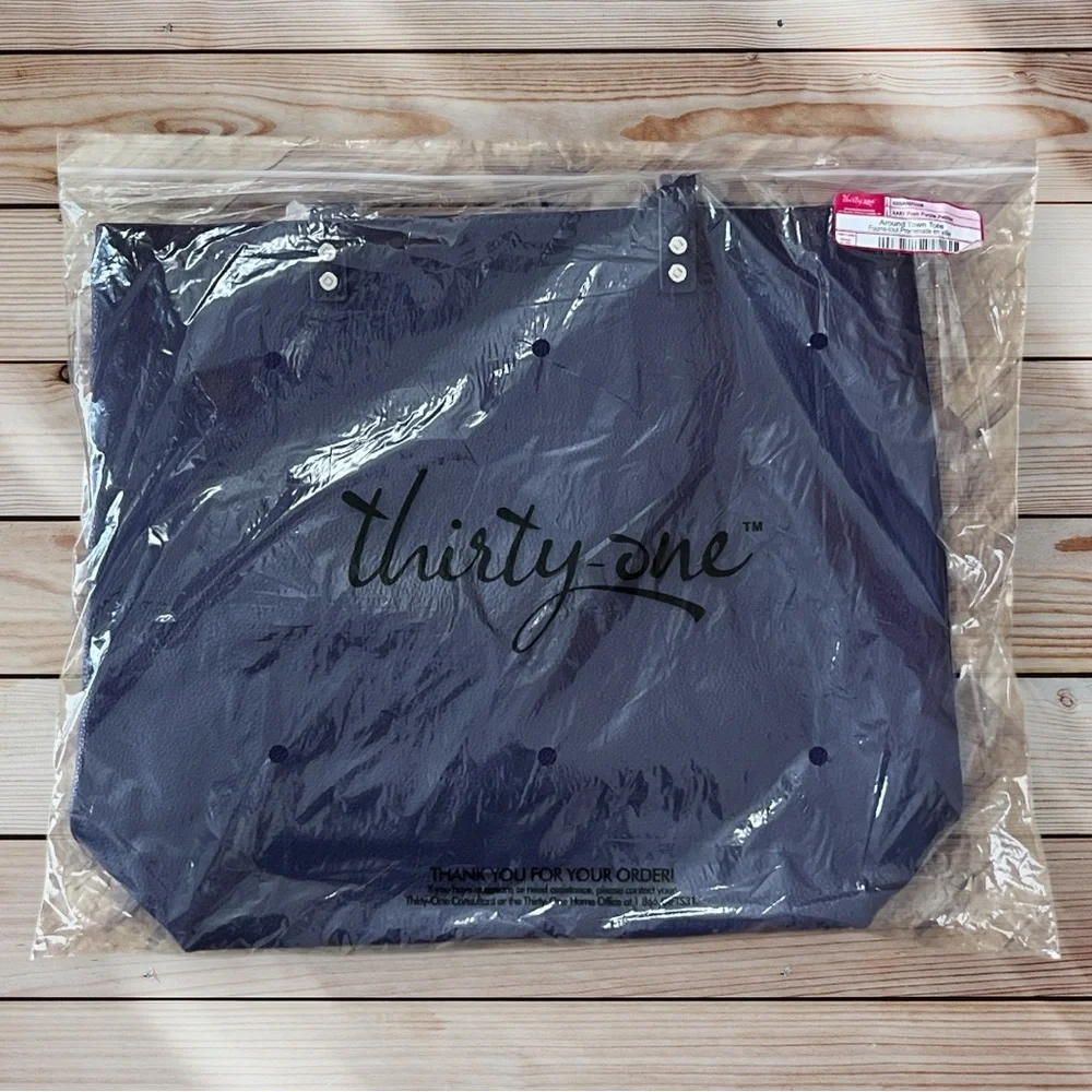 Thirty-One Around Town Tote Posh Purple Pebble - Picture 7 of 8